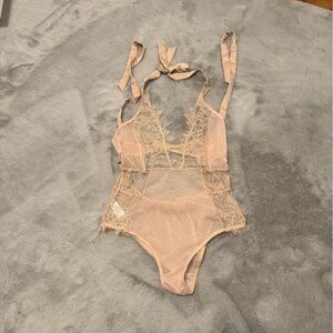 Bluebella Lace Bodysuit in Cream
